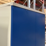 EXTRA STORT Plåtskåp 4 hyllor, 1950x1100x550 Mindre fraktskador